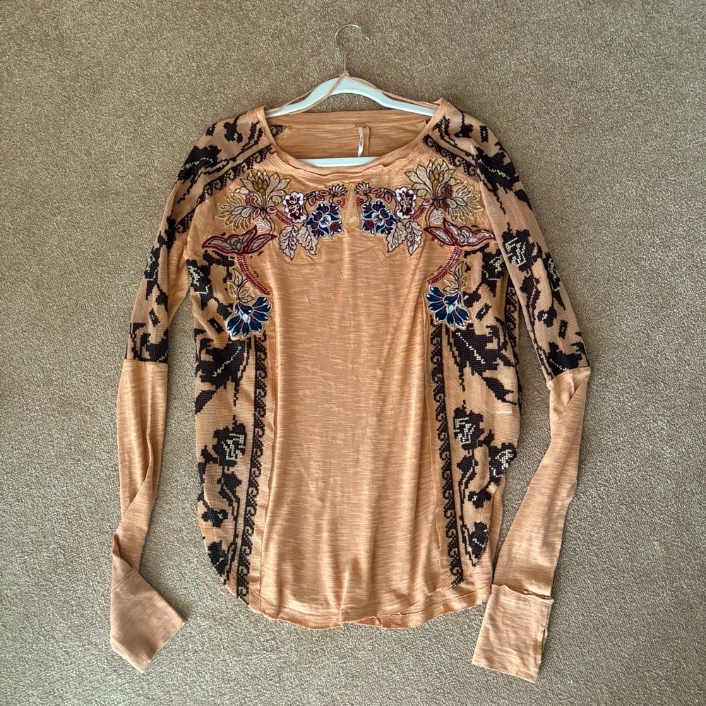 Free People Tall Tales Embroidered Embellished Tee Thumbhole Top XS NWT